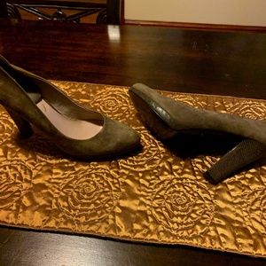 Suede Pumps